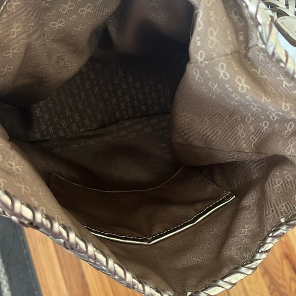 ANYA HINDMARCH woven metallic gold handbag - Picture 4 of 6
